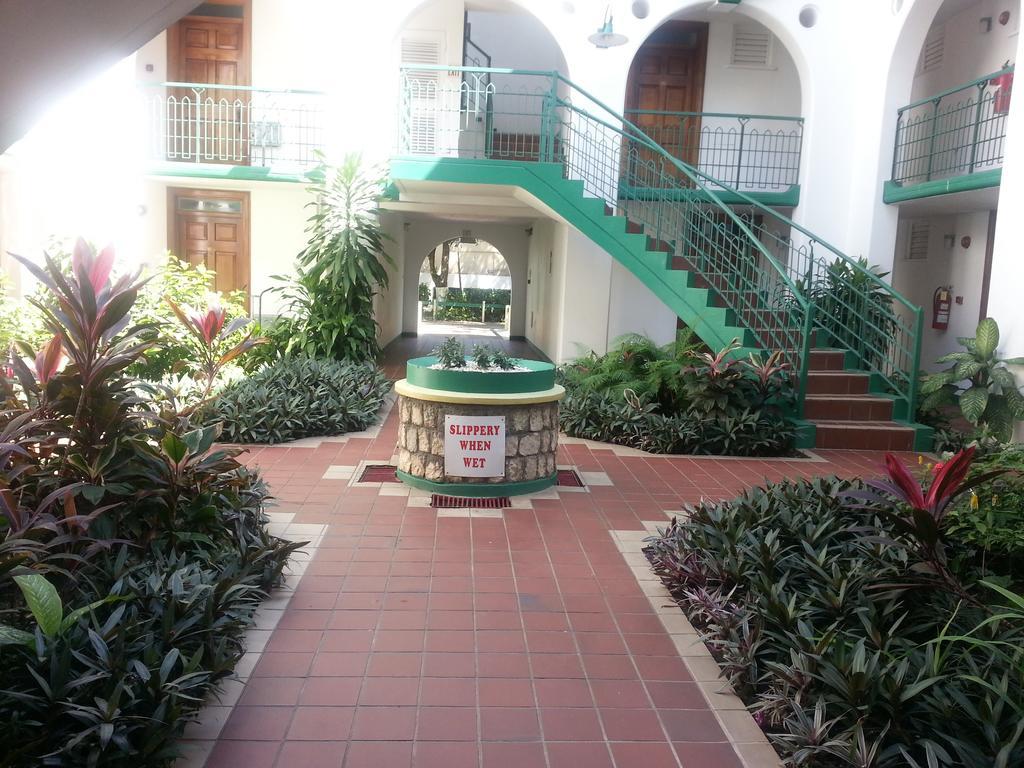 Apartment Treasure At Sandcastles Ocho Rios Exterior foto